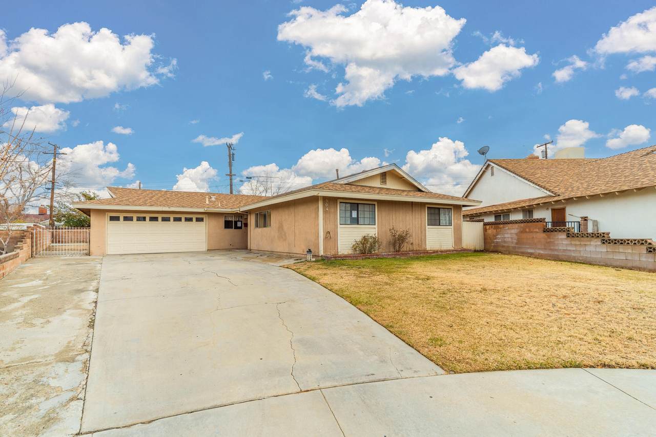 504 Heyer Street - Photo 1