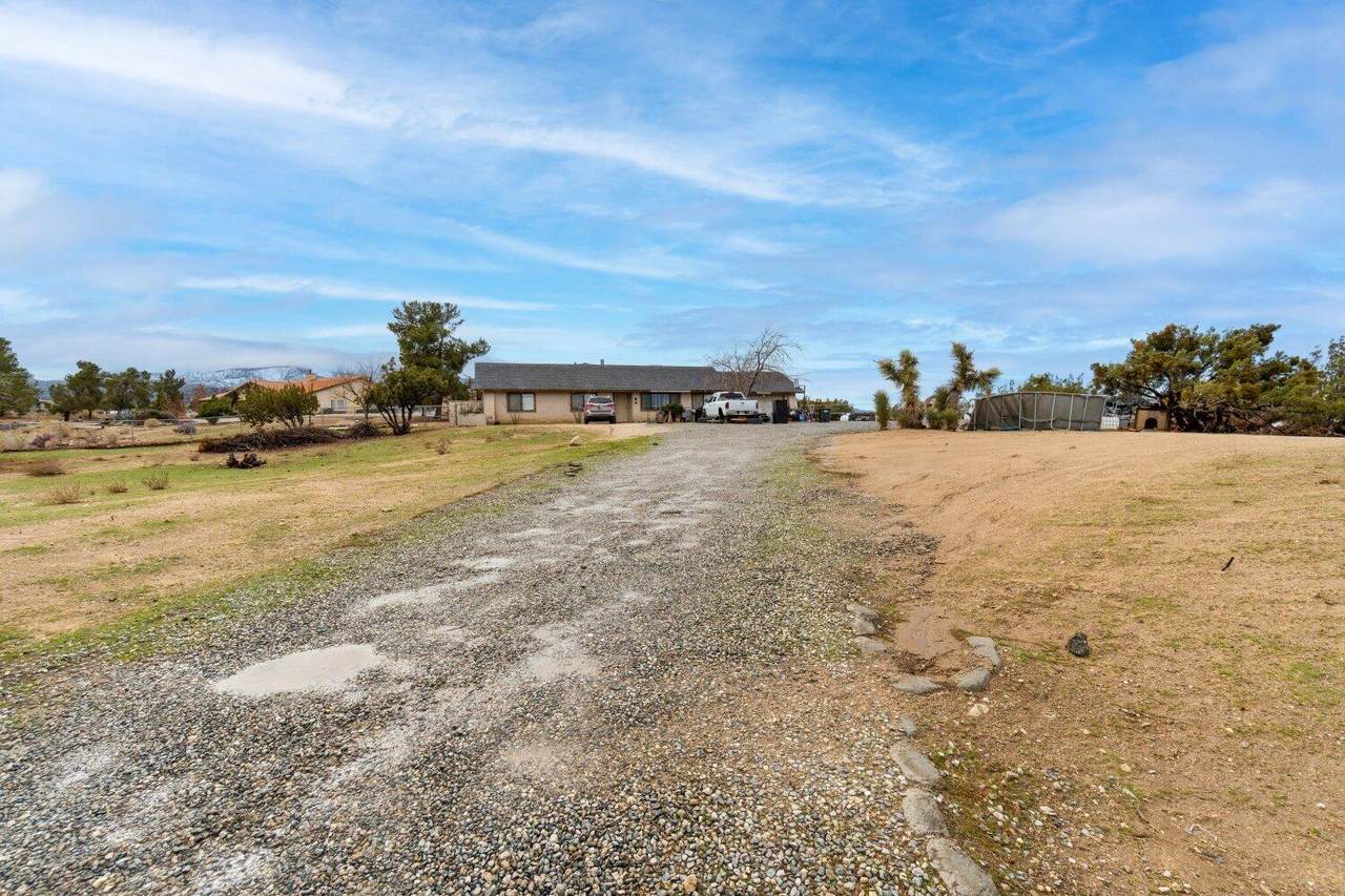 9118 Johnson Road - Photo 1