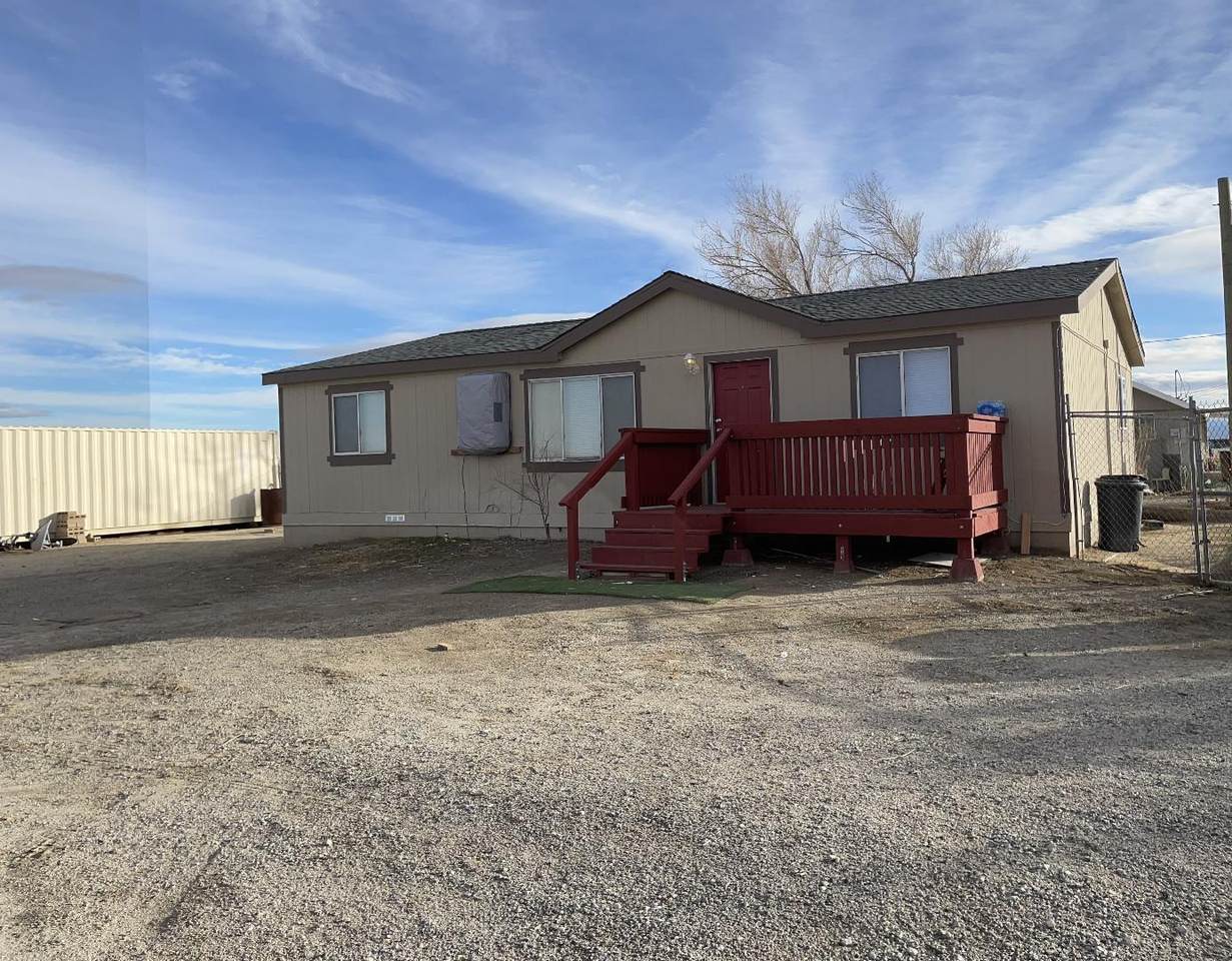47454 Division Street - Photo 1