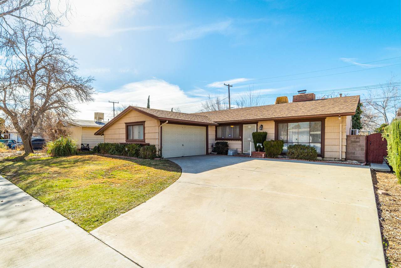 45841 Kingtree Avenue - Photo 1