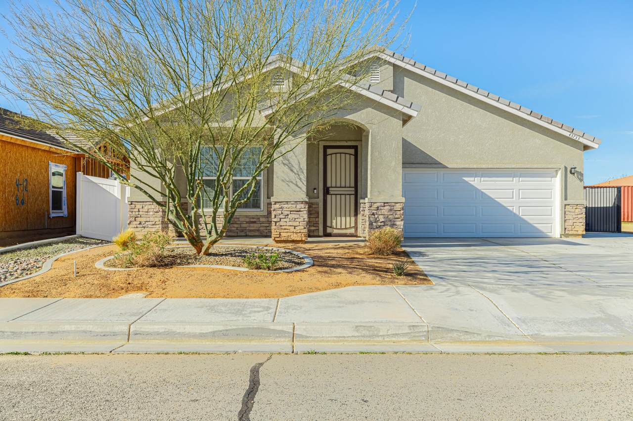 43733 Verella Court - Photo 1
