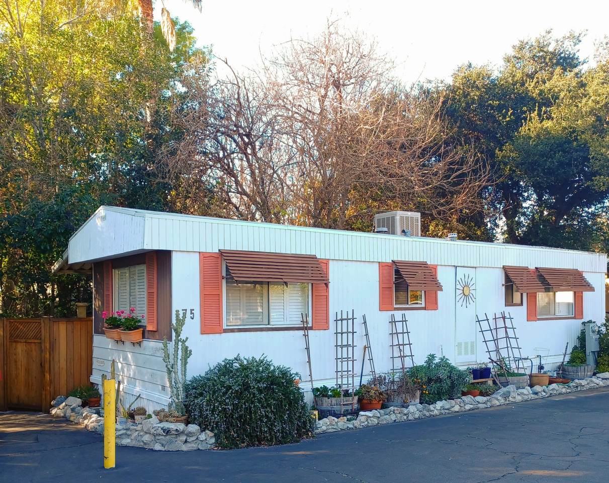 10799 Sherman Grove Avenue - Photo 1