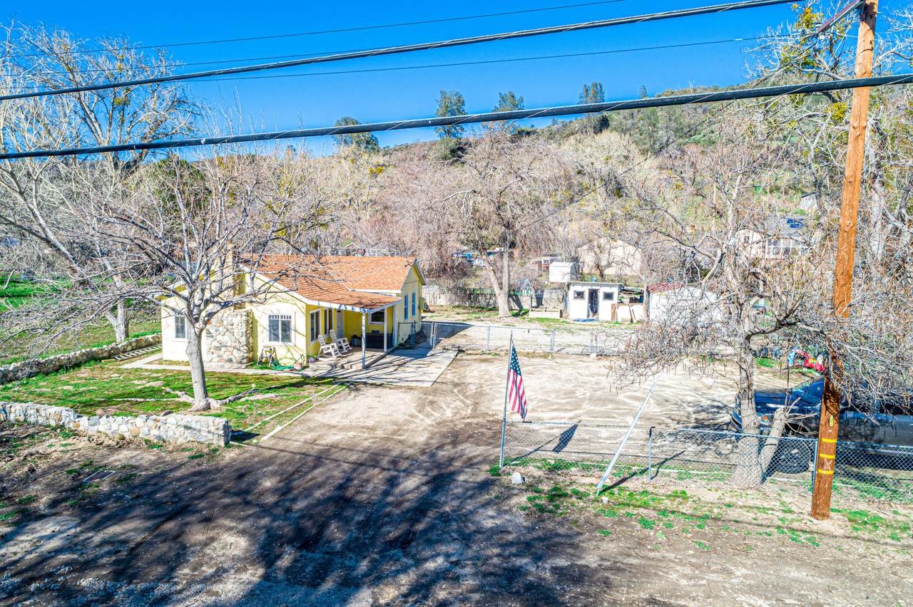 18077 Newvale Drive - Photo 1