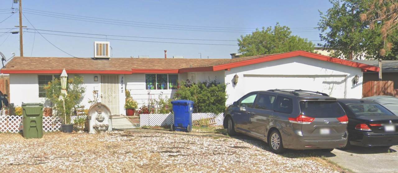 38442 37 Street - Photo 1