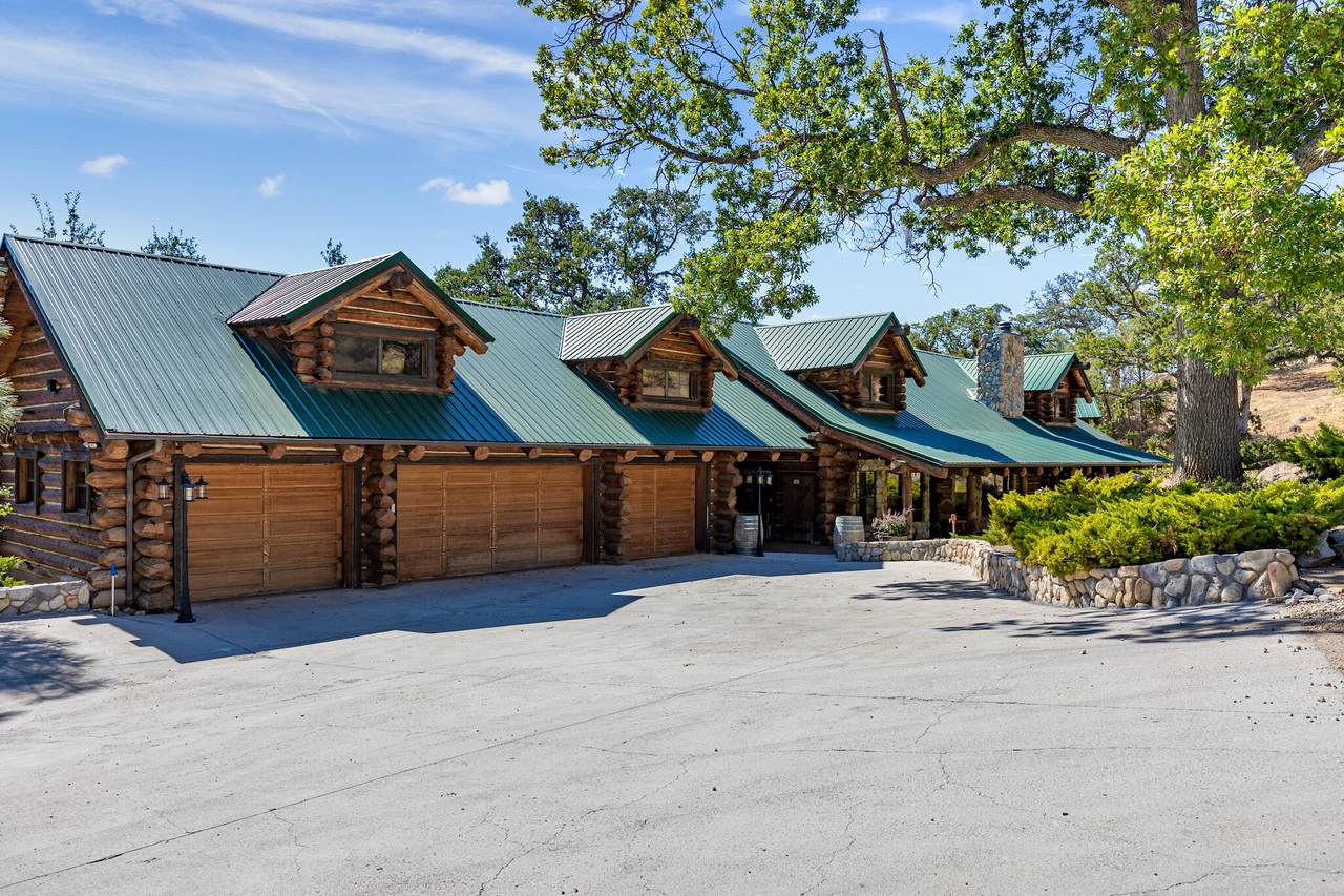 24601 Tiara Court - Photo 1