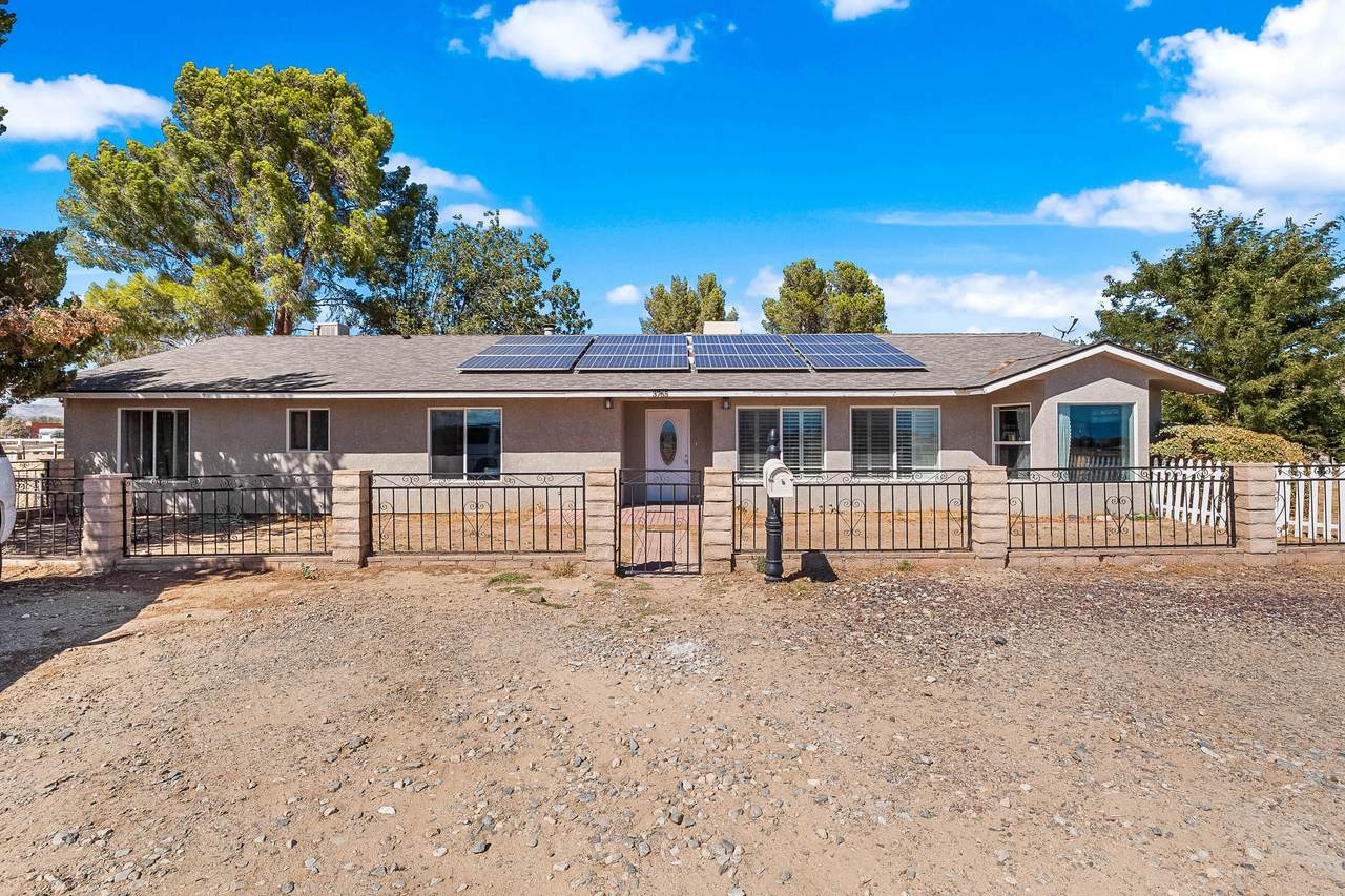 3765 Stetson Avenue - Photo 1