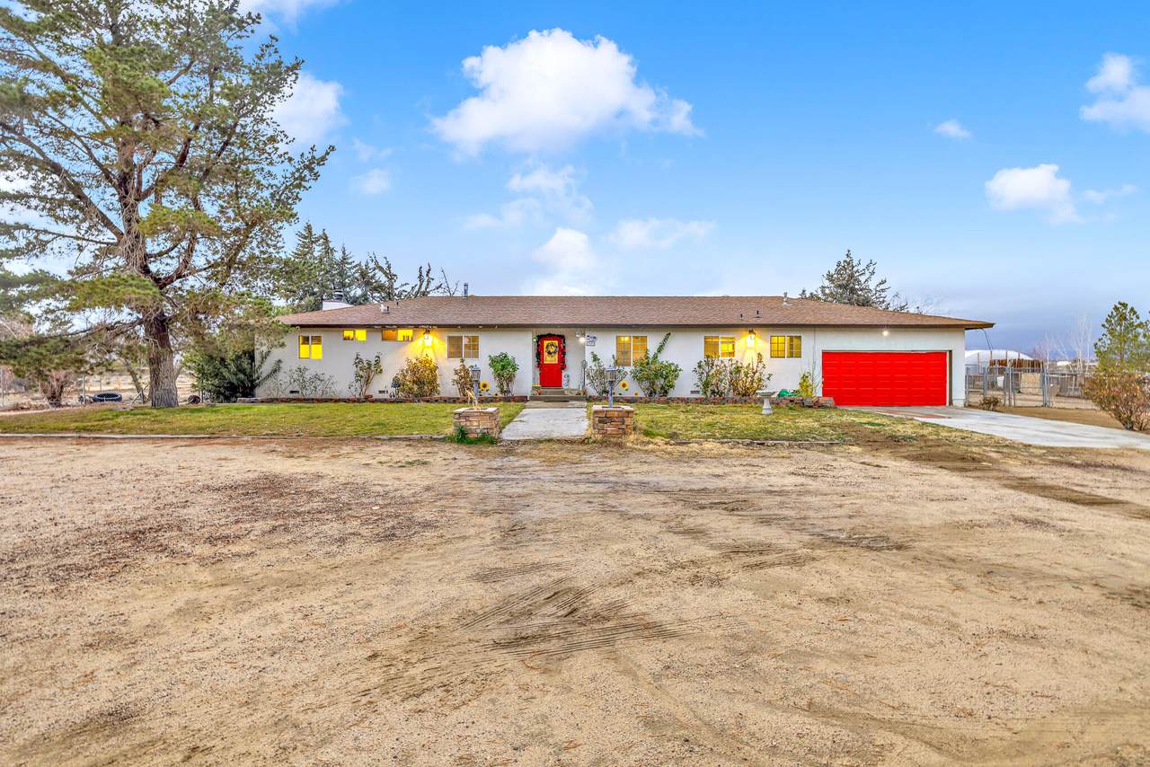 8043 Mojave-Tropico Road - Photo 1