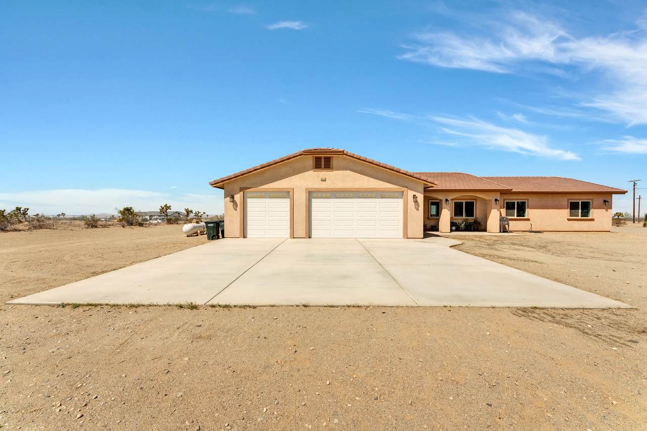 3014 Manzano Road - Photo 1