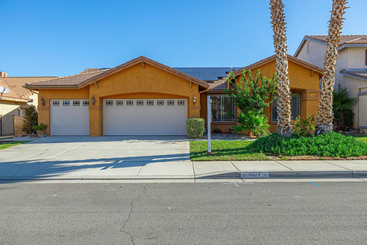 4007 Cobble Court - Photo 1