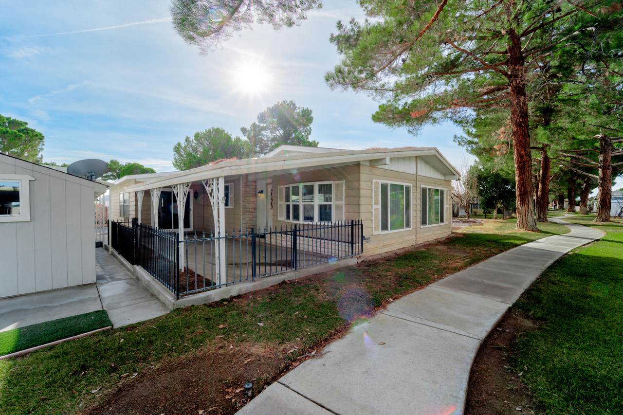 48303 20th Street - Photo 1