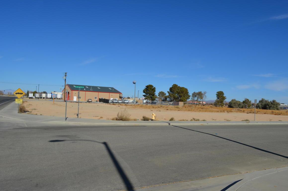 Hacienda Boulevard - Photo 1