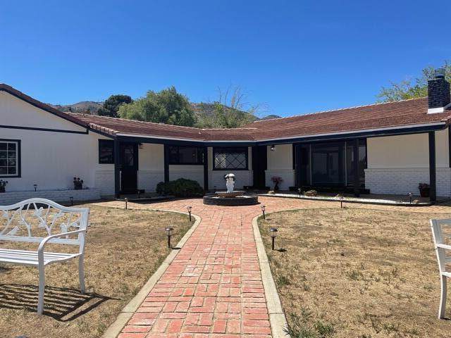460 Hacienda Drive - Photo 1