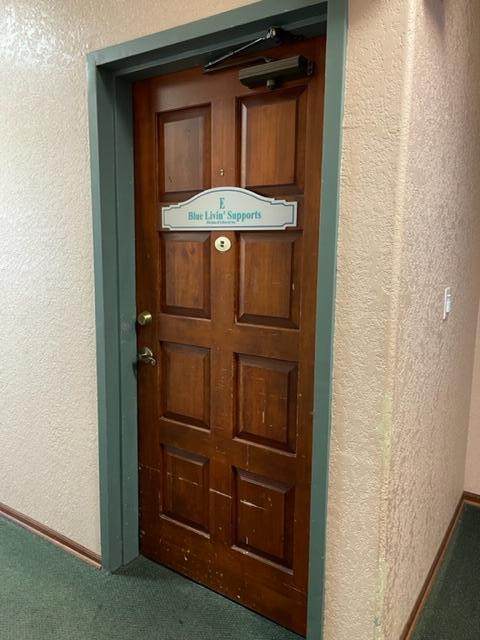 950 Palmdale Boulevard - Photo 1