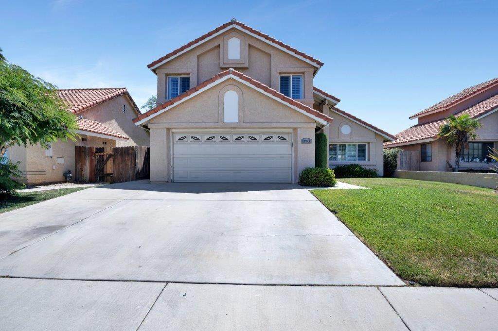37704 Barrinson Street - Photo 1