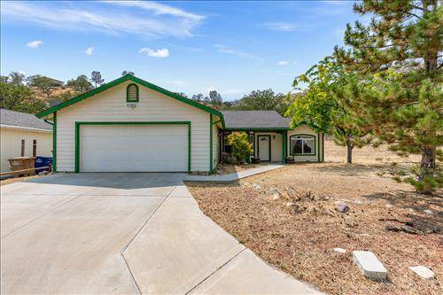 21276 White Pine Drive - Photo 1