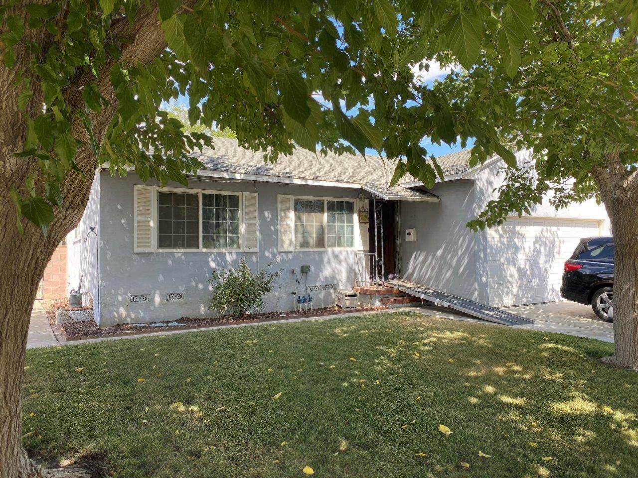 45437 Date Avenue - Photo 1