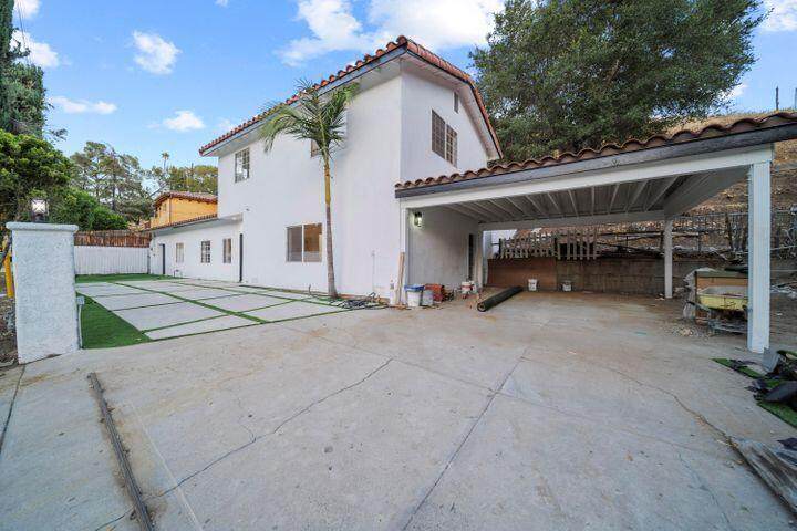 9824 Sunland Boulevard - Photo 1