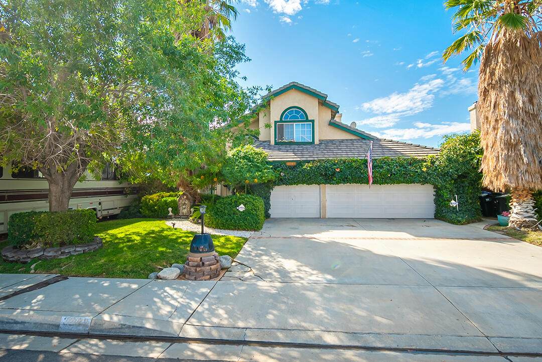 3242 Rollingridge Avenue - Photo 1