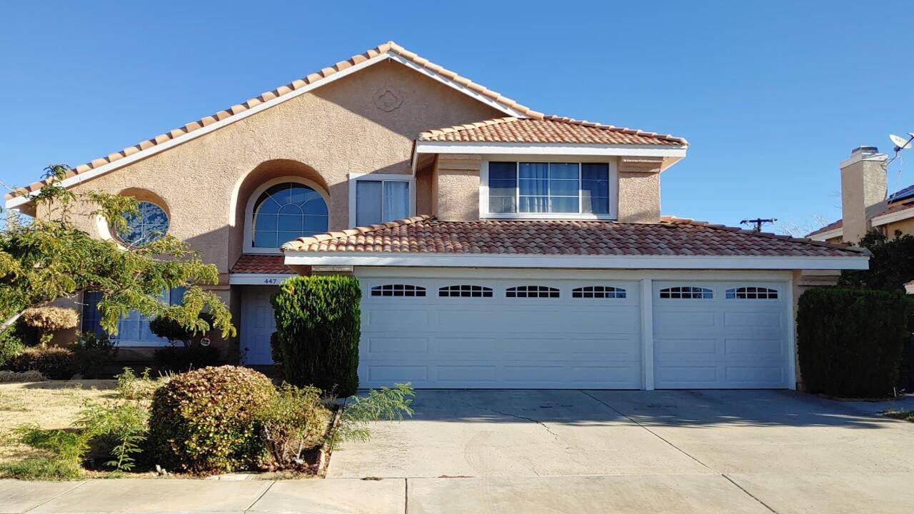 447 J12 Avenue - Photo 1