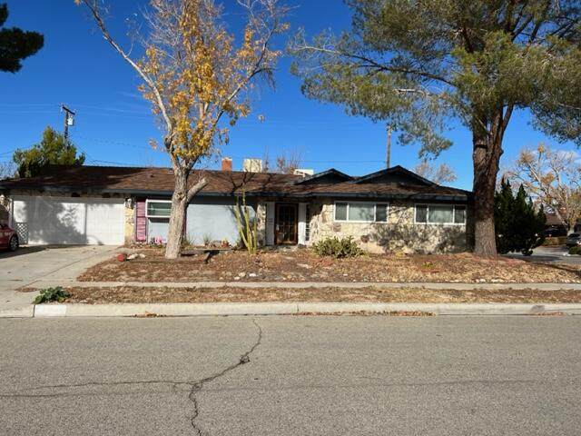 2257 Ave K - Photo 1