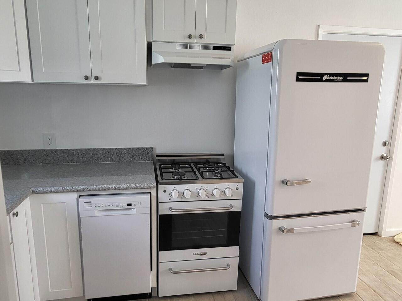 2138 Mark Avenue - Photo 1