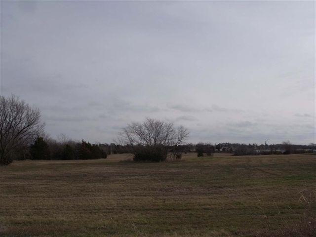 2500 Commerce - Photo 1