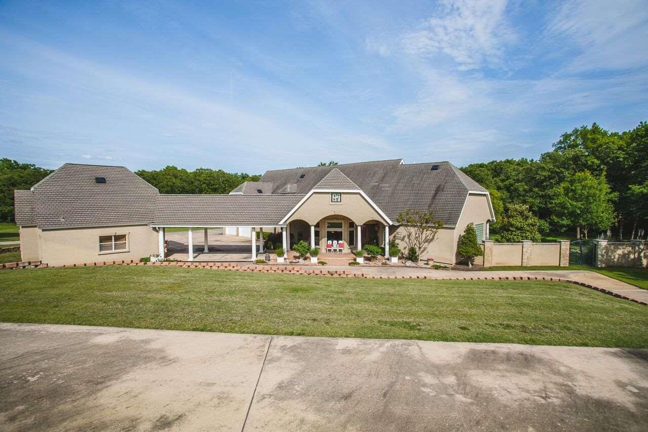 328 Wildflower Place - Photo 1