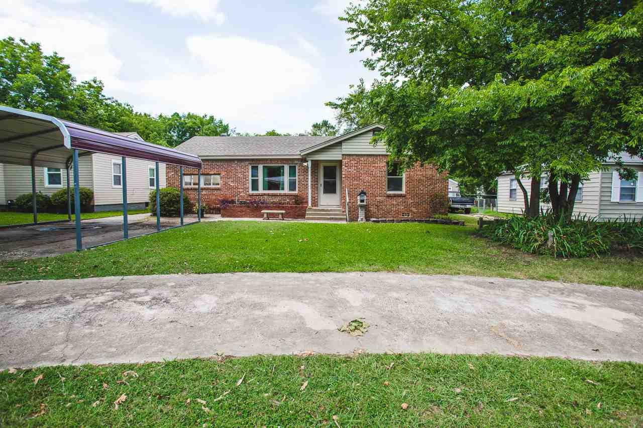 719 Cherry - Photo 1