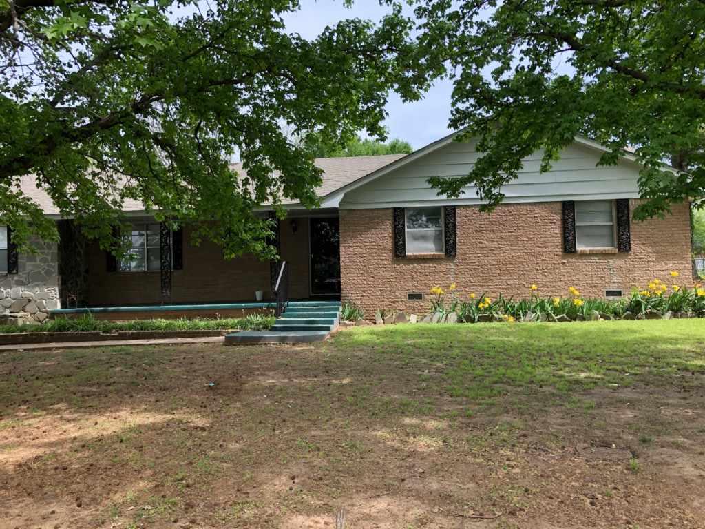 108 Lakewood - Photo 1