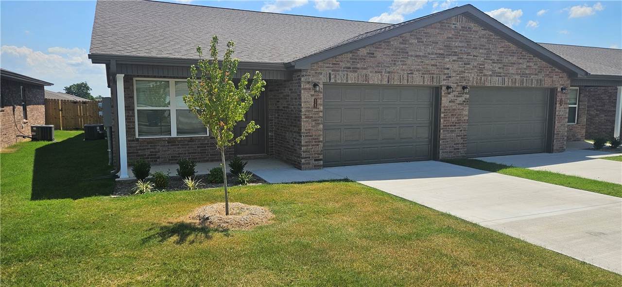 525 69th Avenue - Photo 1