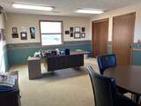1515 65 Highway - Photo 4
