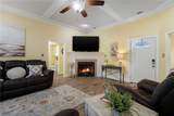 815 Harvard - Photo 13