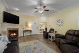 815 Harvard - Photo 15