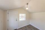 306 Graham Street - Photo 10