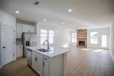 136 Broyles Avenue - Photo 8