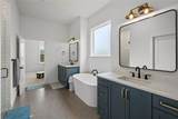 2710 20th Street - Photo 20