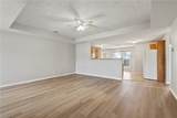 211 Ravenwood Boulevard - Photo 8
