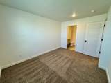 661 Saint Charles - Photo 12