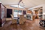 1 Woburn Lane - Photo 4