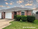 912-914 Oakwood Lane - Photo 1