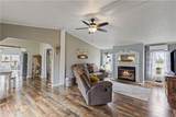 16062 Farm Road 1115 - Photo 6
