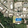 1024 25th Street - Photo 2
