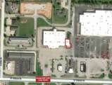 2221 Walnut Street - Photo 4