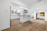 211 Lincoln - Photo 3