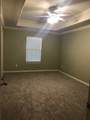 913 Oakwood Lane - Photo 8