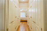 916 Dixson Street - Photo 12