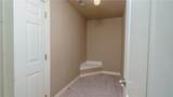916 Dixson Street - Photo 16