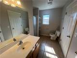 211 Ravenwood Boulevard - Photo 12