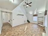 171 Madison 2415 - Photo 16