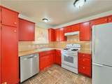 171 Madison 2415 - Photo 18